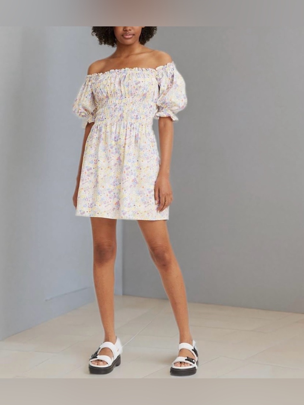 Levi's|Women’s 100% Cotton ditsy floral sundress in pastels•Smocked Puff-Sleeve•